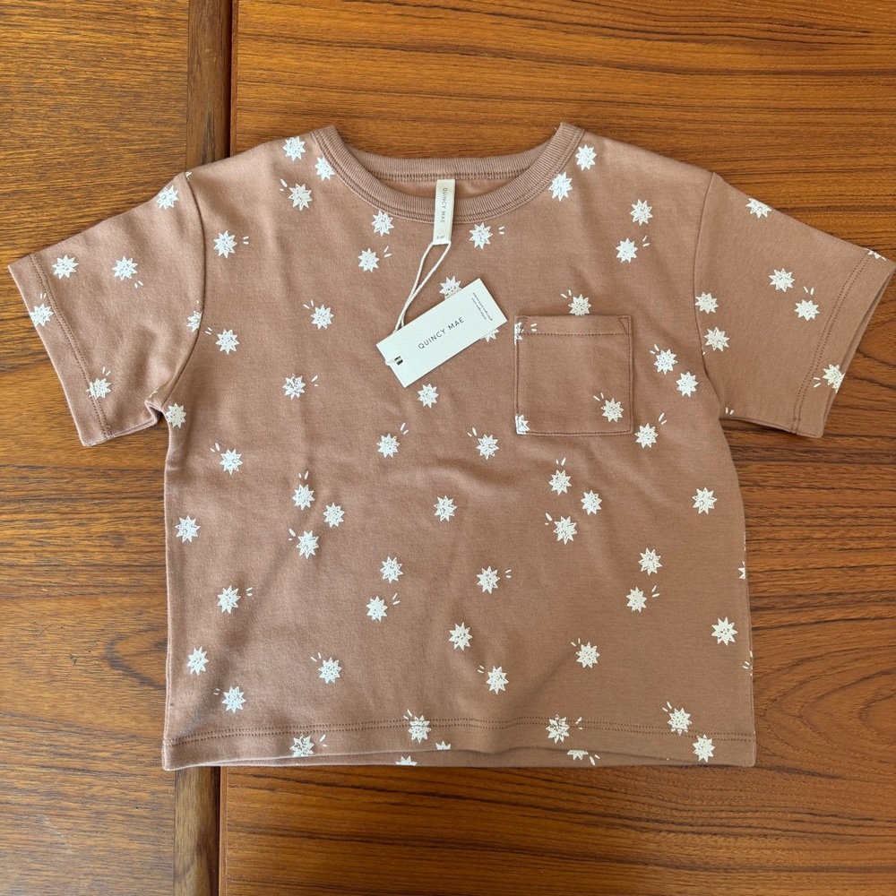 QUINCY MAE POCKET TEE SUNBURST 2-3Y
